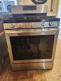 Samsung  gas stoves 5 burners
