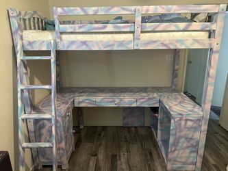 Twin Size Bed With Built In Desk An Drawers