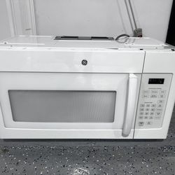 Microwave in White ( Wall) 