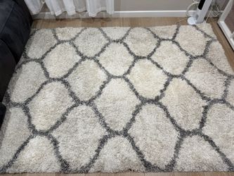 Amazon Basic Rug