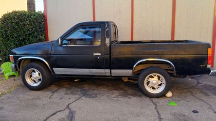 1995 Nissan Pickup