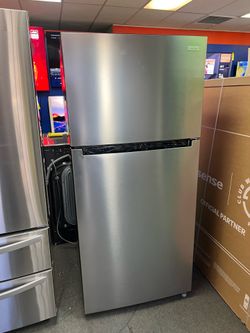 Vissani Stainless steel top freezer fridge