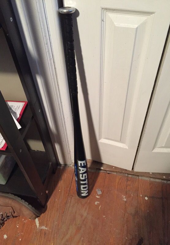 Easton aluminum baseball bat