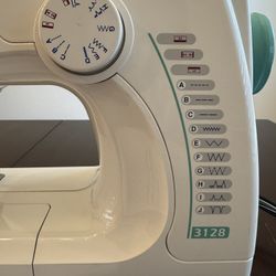 Janome 3128 Lightweight Sewing Machine