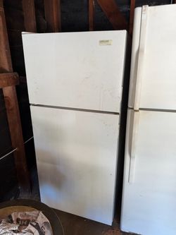 Kirkland refrigerator- $150