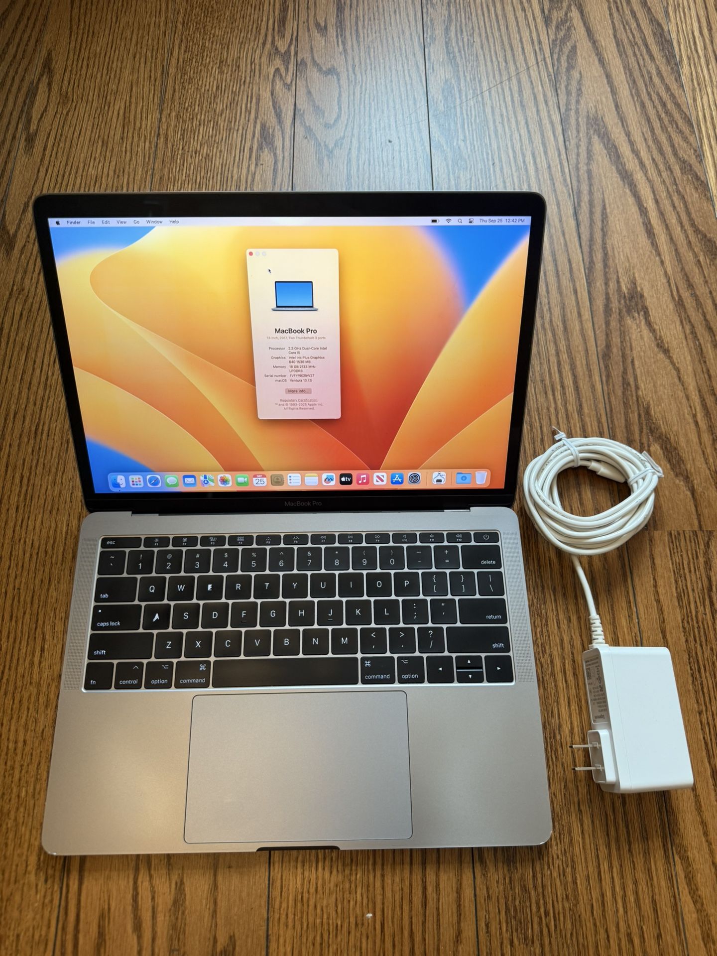 MacBook Pro 13" 2017/16GB RAM/256GB SSD/Good Battery/Fully Functional