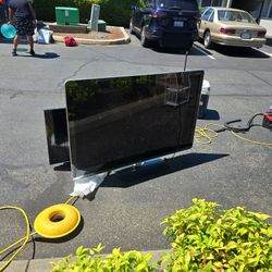 QUARTRON FLAT SCREEN