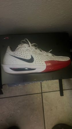 Basketball shoes! (Let me know how much ur willing to pay)