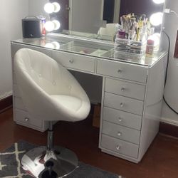 Vanity Chair
