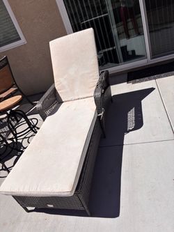 FREE Outdoor Wicker Chaise Lounge Chair with Cushion