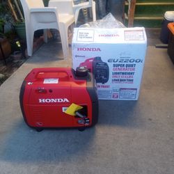 Honda Ev2200i    "NEW"