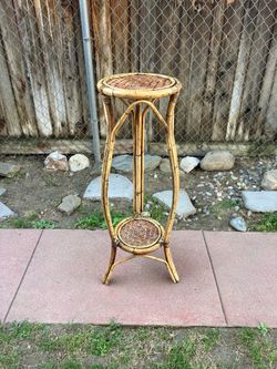 Vintage rattan & bamboo plant stand / table
