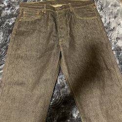  Levi Pant