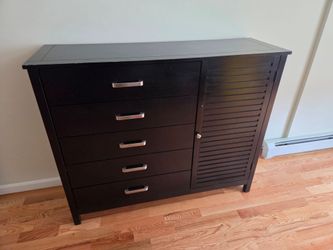 Gentlemen Chest