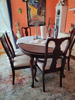 Dining Table Set