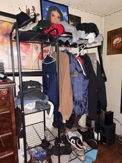 Rack closet