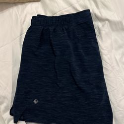 LULULEMON MENS SHORTS