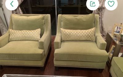 Z Gallery Couch, Two Chairs M, Coffee Table And One Side Table