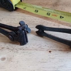 Miniature Steel Vise Spring Loaded Twist Clamps For Smaller Items When Working On
