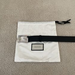 Women’s Gucci Madelyn Crystal G Buckle Leather Belt