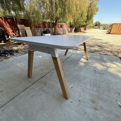 Knoll 6ft x 3ft Powered Conference Table - White Laminate With Power & Data Ports