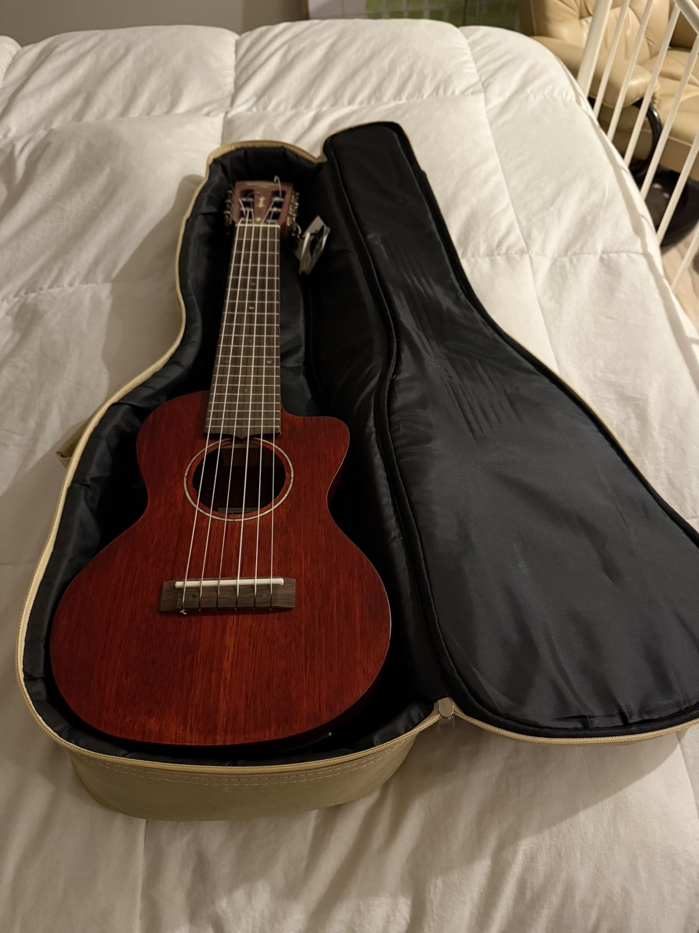 Gretsch Guitar- Ukulele