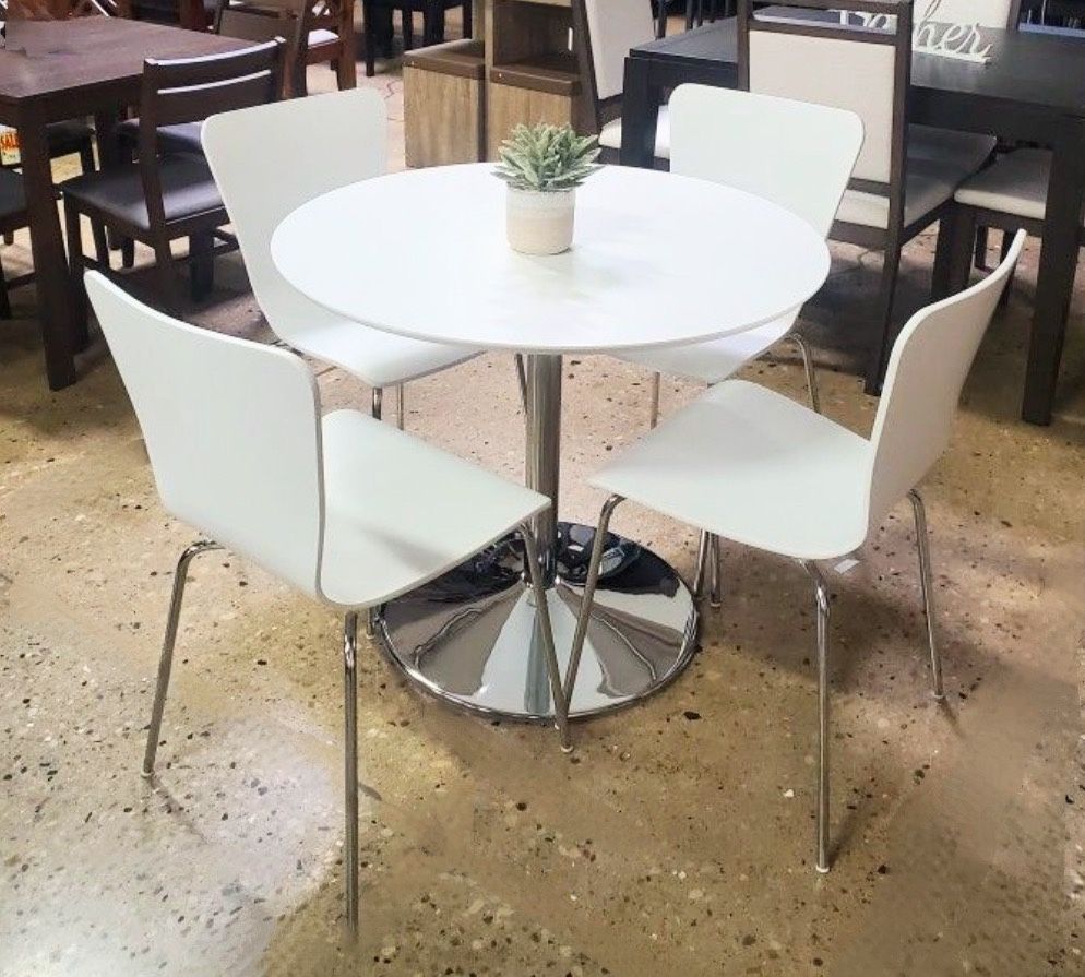 New White Round 5 Piece Kitchen or Dining Set