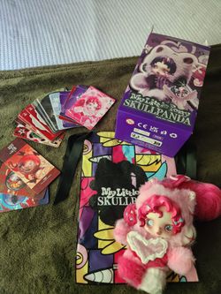POP MART SKULLPANDA COLLECTION - 17 FIGURES + PINKIE PIE PLUSH - $120