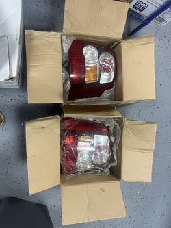Range Rover Sport Tail Lights (Pair) OEM