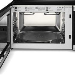 Cuisinart 3-in-1 Microwave Air Fryer Plus NEW in the Box never used