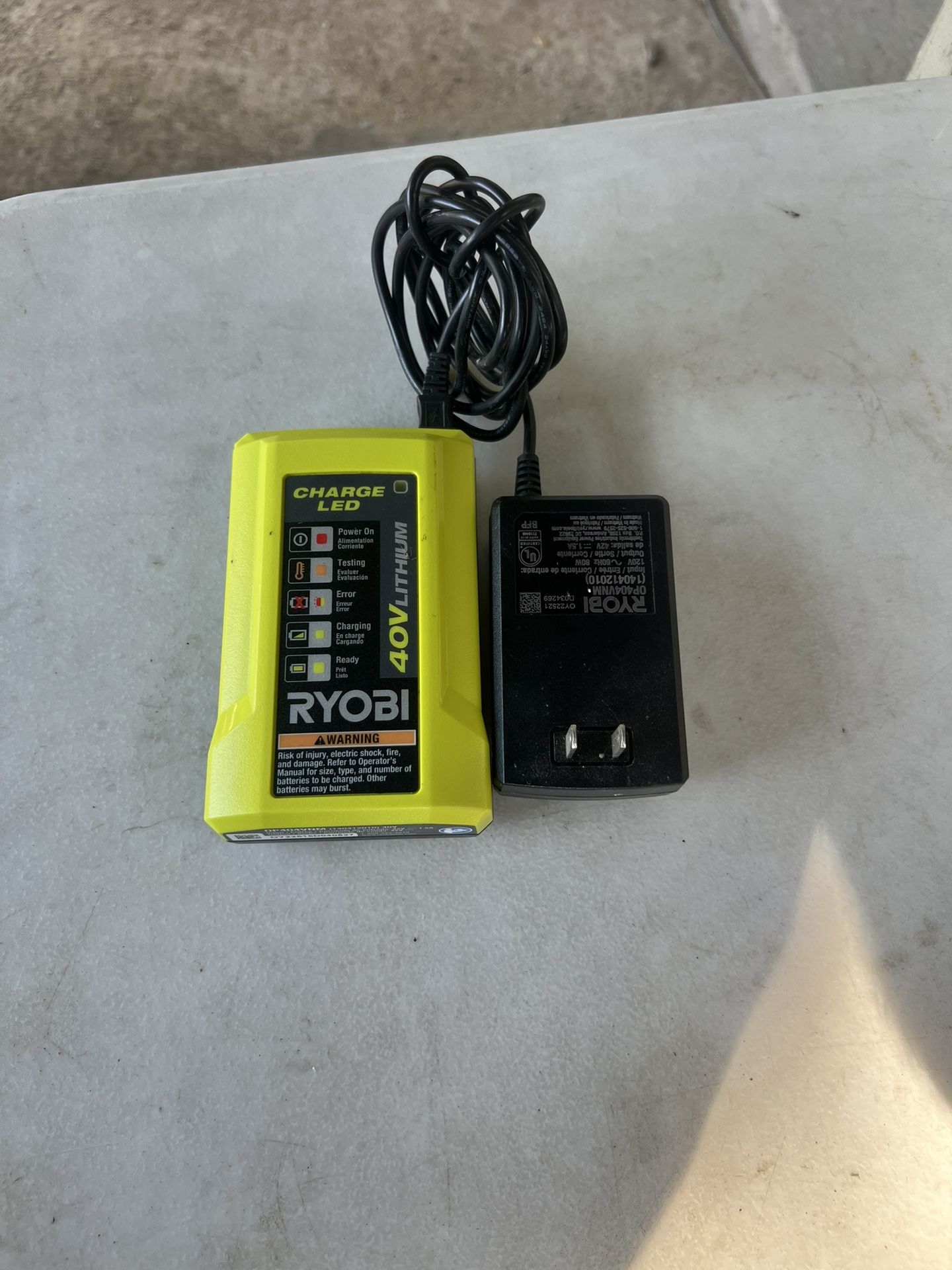 Charger Ryobi 40v