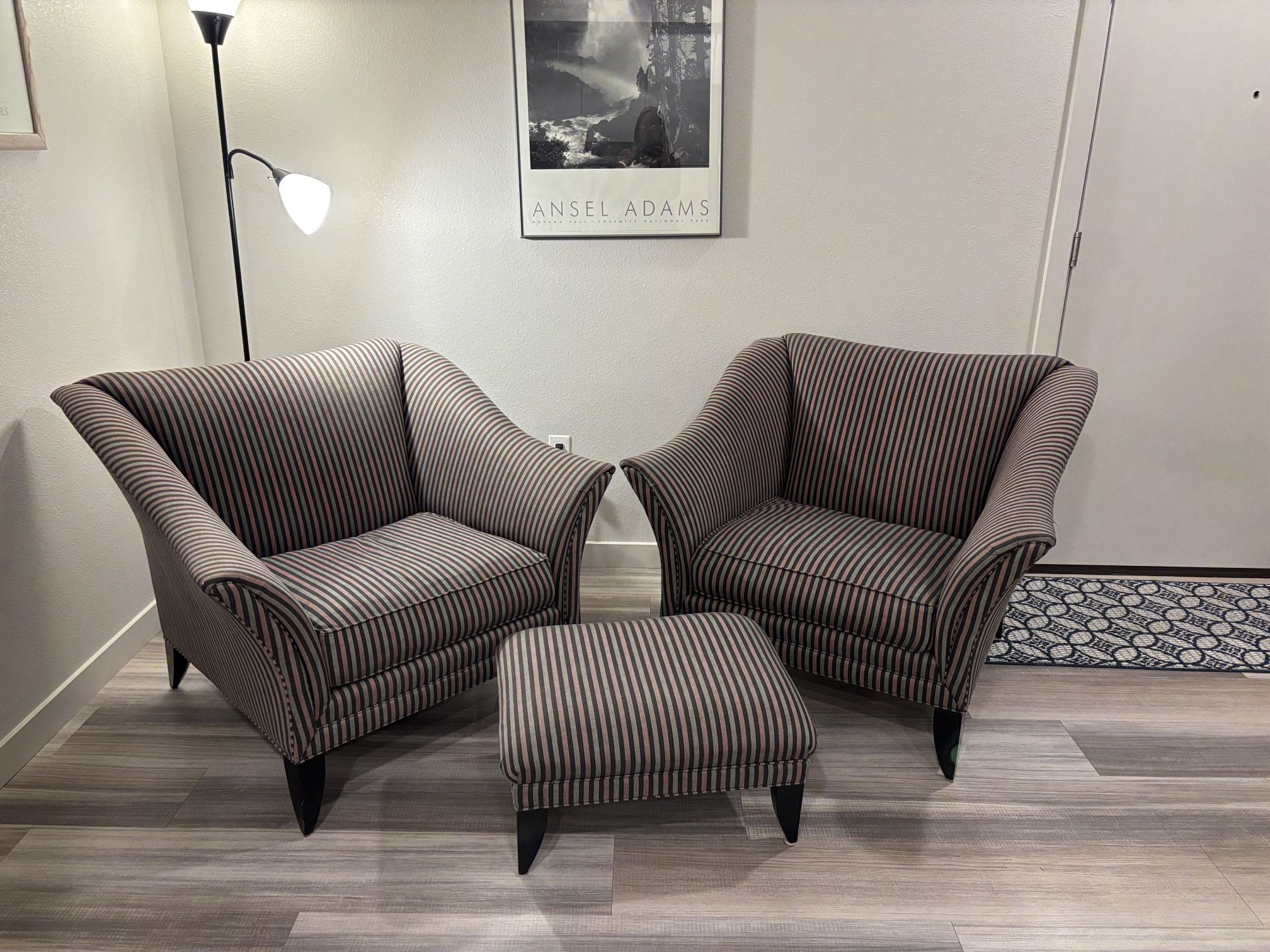 Super Comfortable Arm Chairs And Ottoman