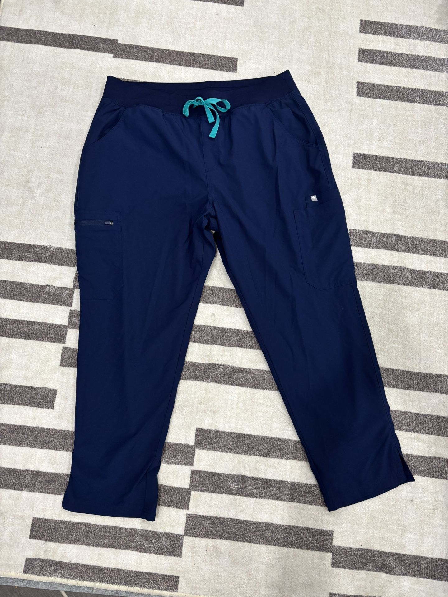 XXL/P FIGS navy blue FreeX Scrub pants