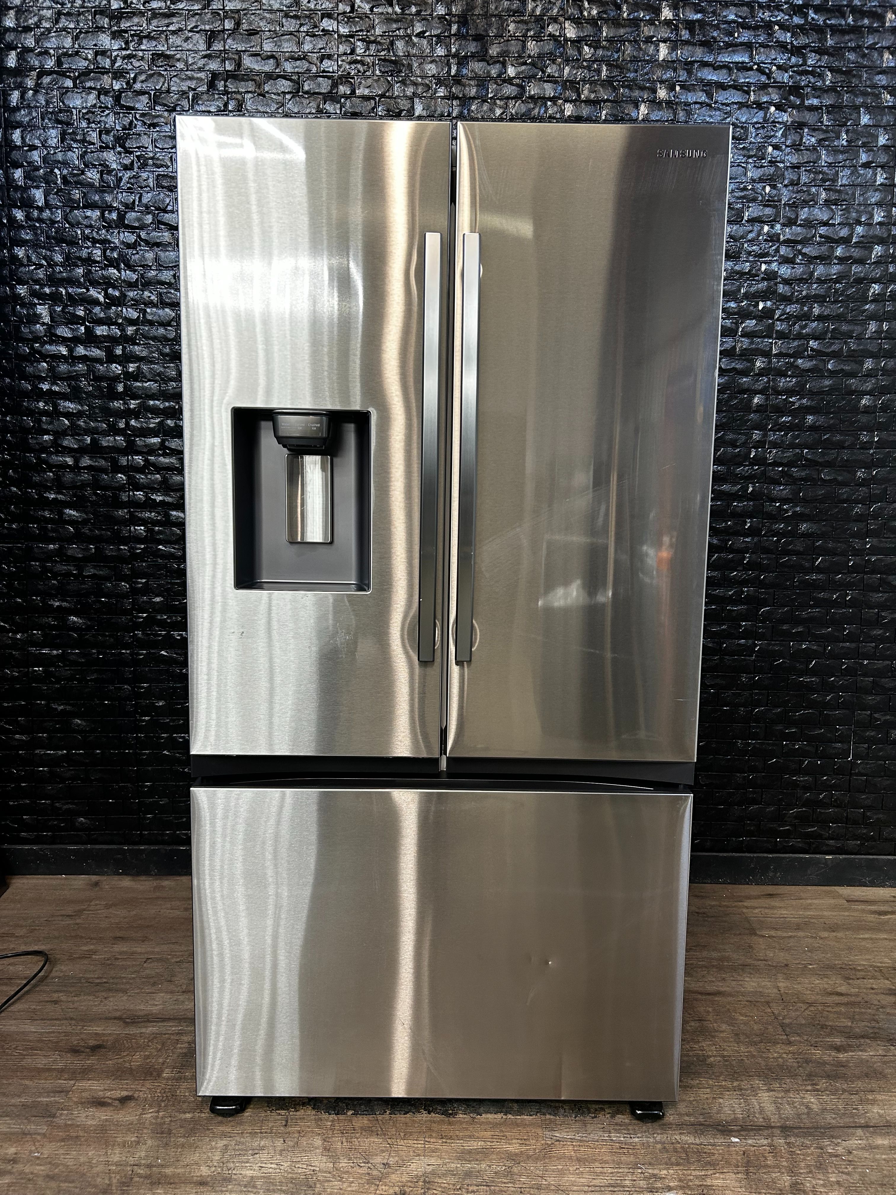 SAMSUNG REFRIGERATOR w/WARRANTY! R2830A