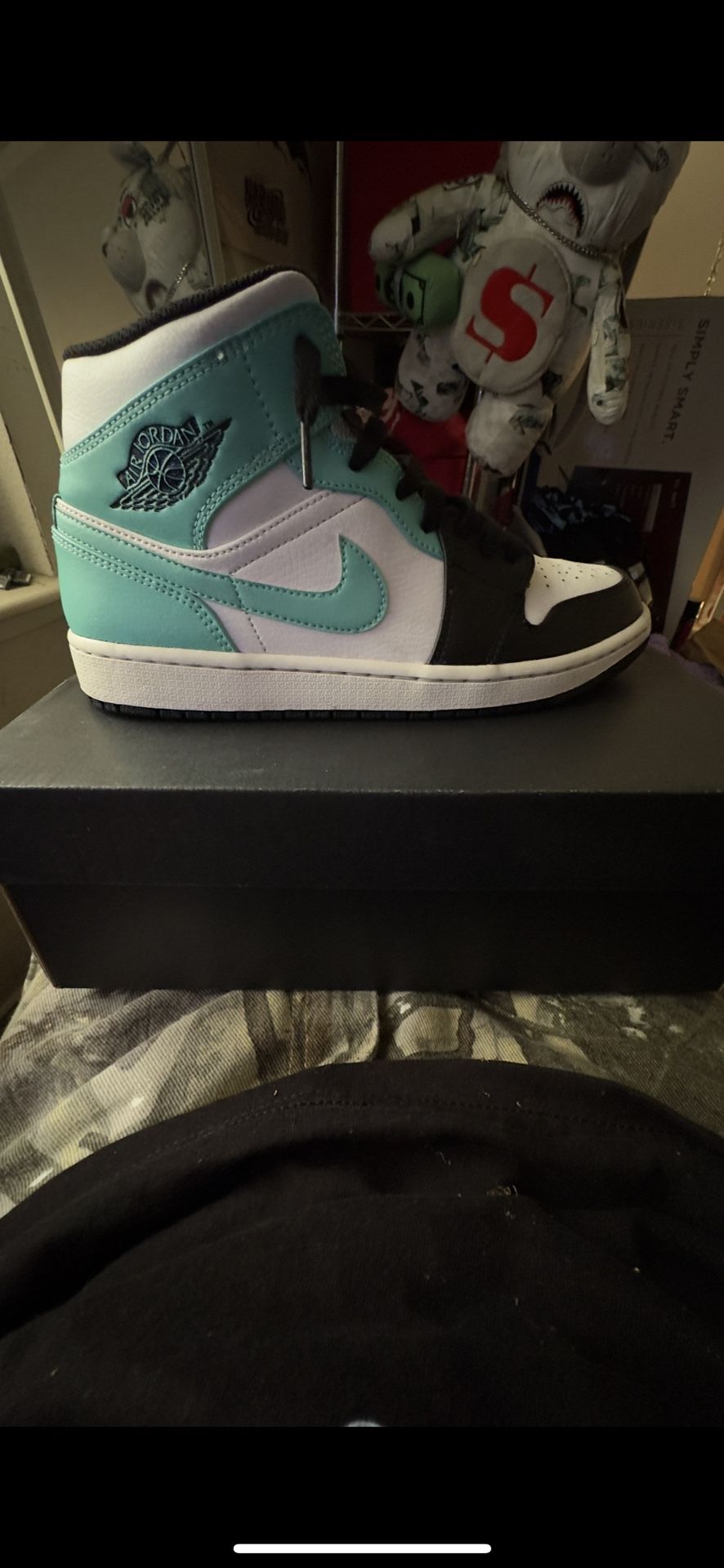Jordan 1 Mid