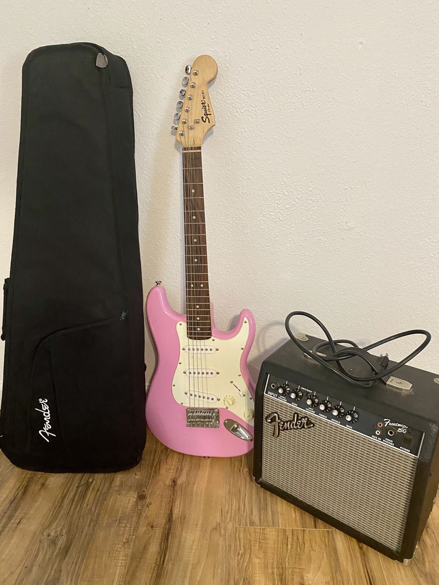 Kids Fender Electric Guitar And Amp
