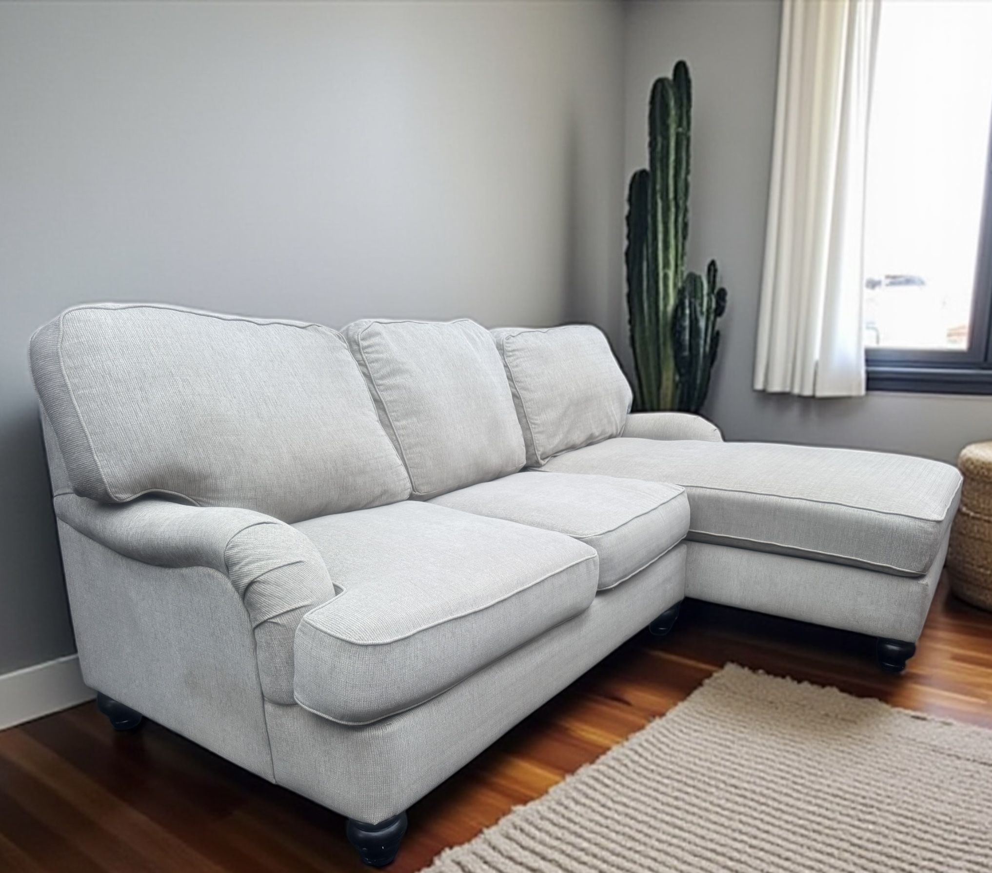 Sectional Sofa with Chaise