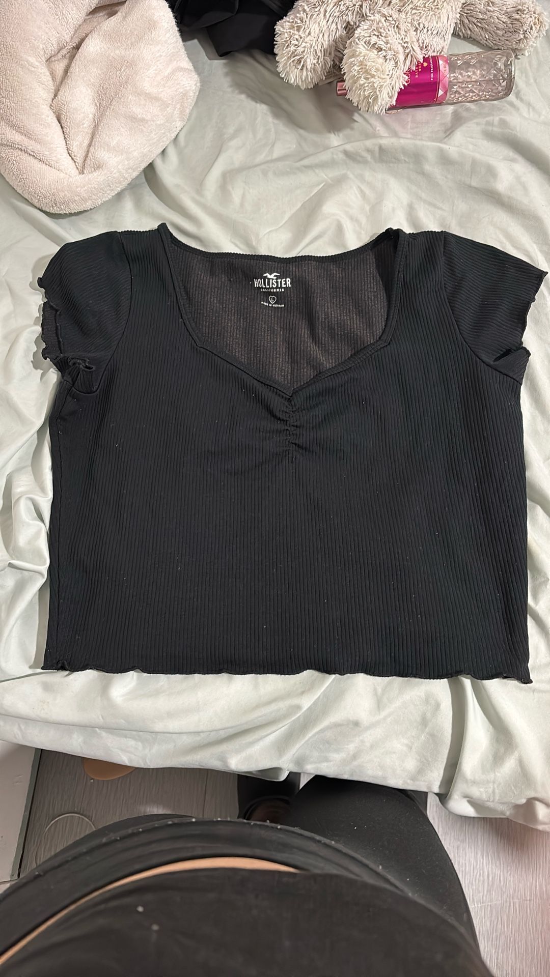 Hollister crop top 