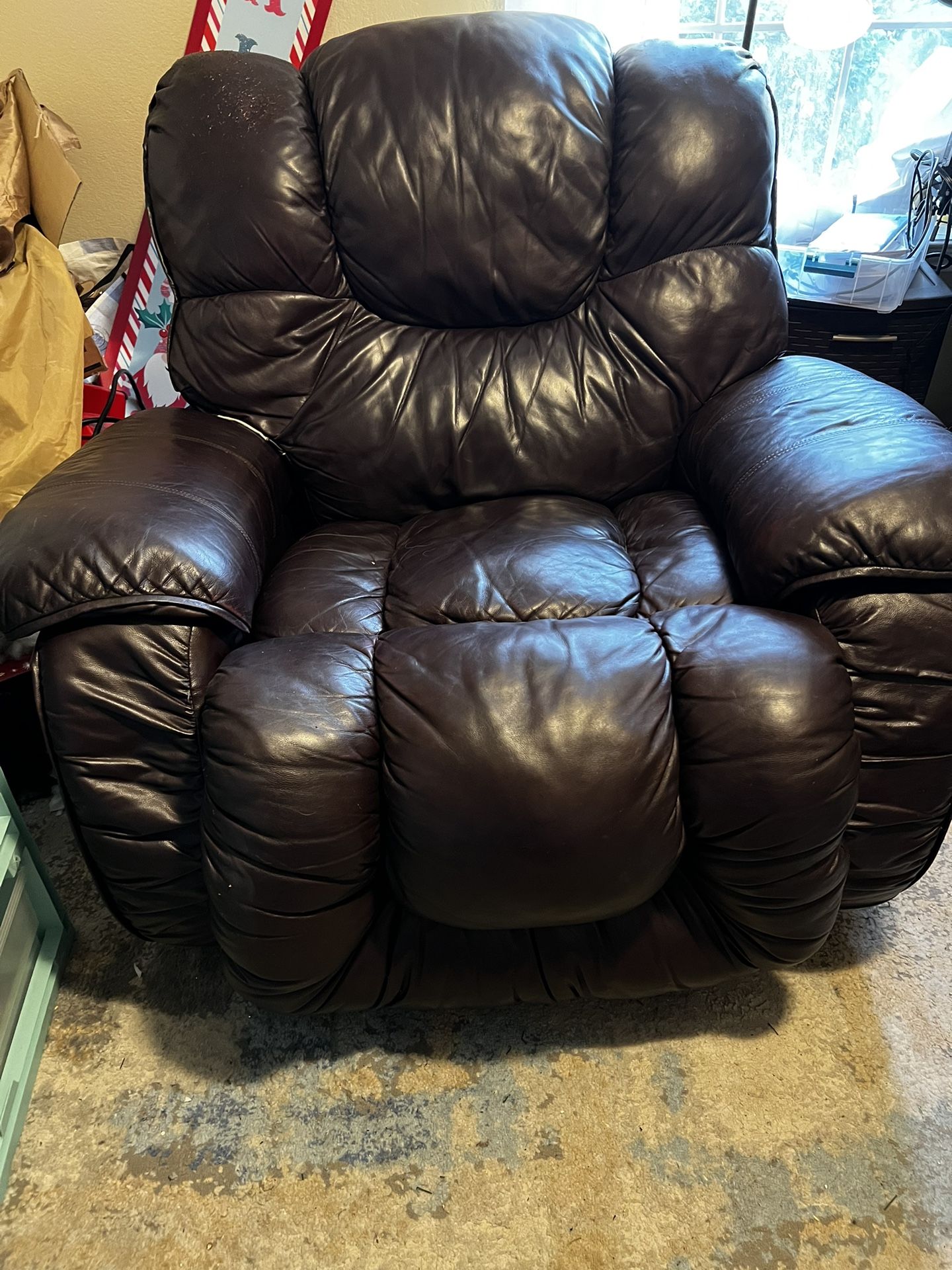 Recliner / couch