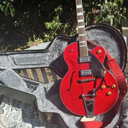 GRETSCH Red Electric Guitar