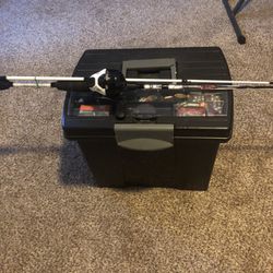 New Abu Garcia 5’6 Fishing Rod And Reel And Tackle Box With Gear 
