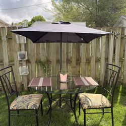 Sturdy Glass Table With Chairs