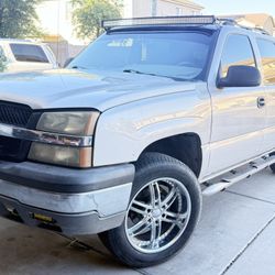 2004 Chevy Avalanche Z71