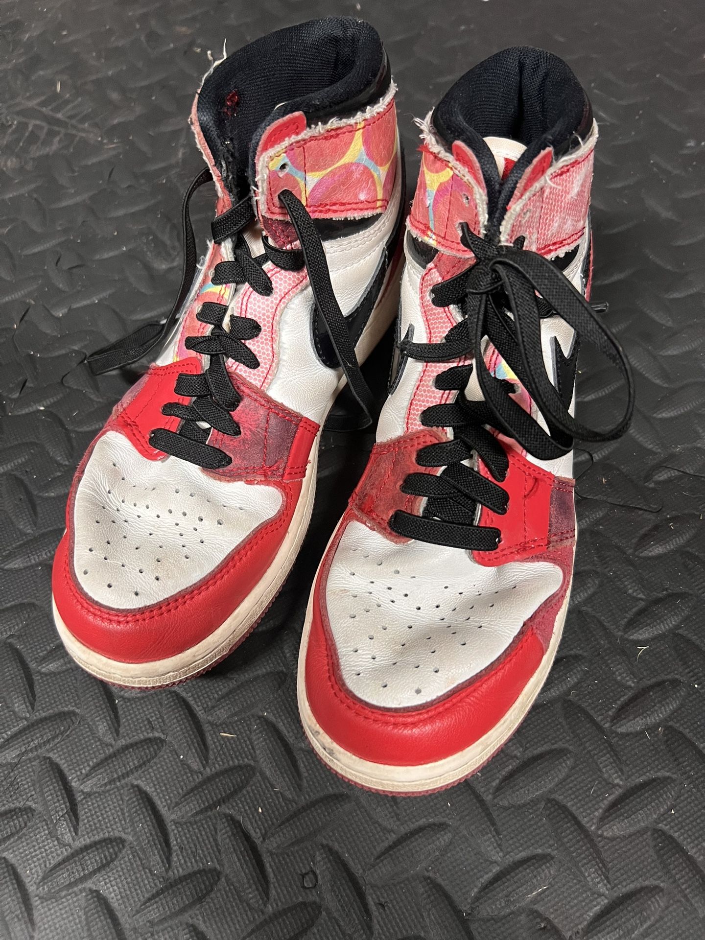 Authentic 4.5 Boys. Spiderverse Jordans 