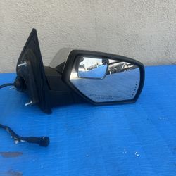 2014-2018Chevy Silverado GMC Sierra Rt Signal Door Mirror right passenger side OEM GM