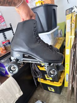 ROLLER BLADES  Size 9 men Size 10.5 women