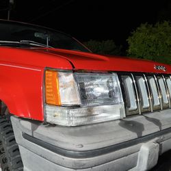 Jeep Grand Cherokee Laredo 5.3L V8