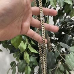 Monaco Chain Italian Gold 10k  40.3 Grms