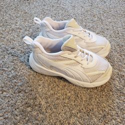 Toddler size 9c

Pick up
Blue Diamond and Buffalo