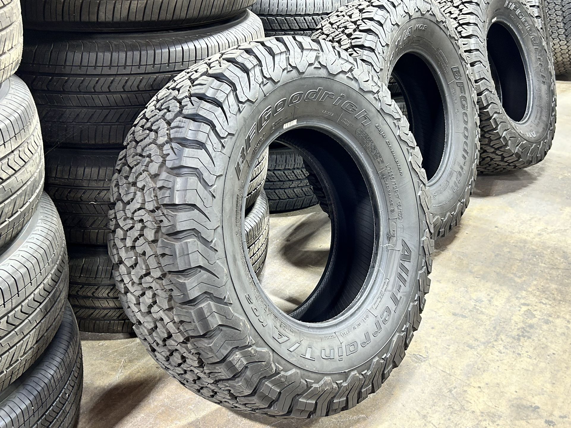 4 BFGoodrich KO2 All Terrain Tires LT285/70R17 99% Tread Load Range C tires Jeep rubicon tacoma trd